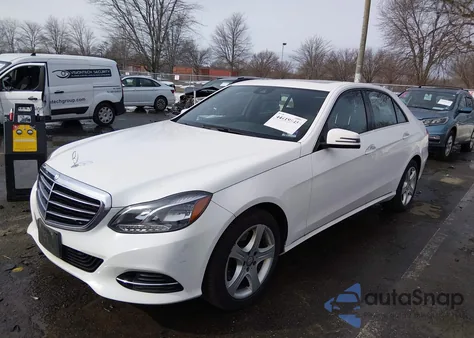 2016 Mercedes-Benz E 350 4Matic z USA, uszkodzony, nr VIN WDDHF8JB4GB209293